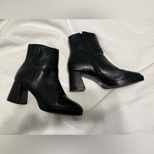 Chinese Laundry Black Leather Ankle Boots size 8.5